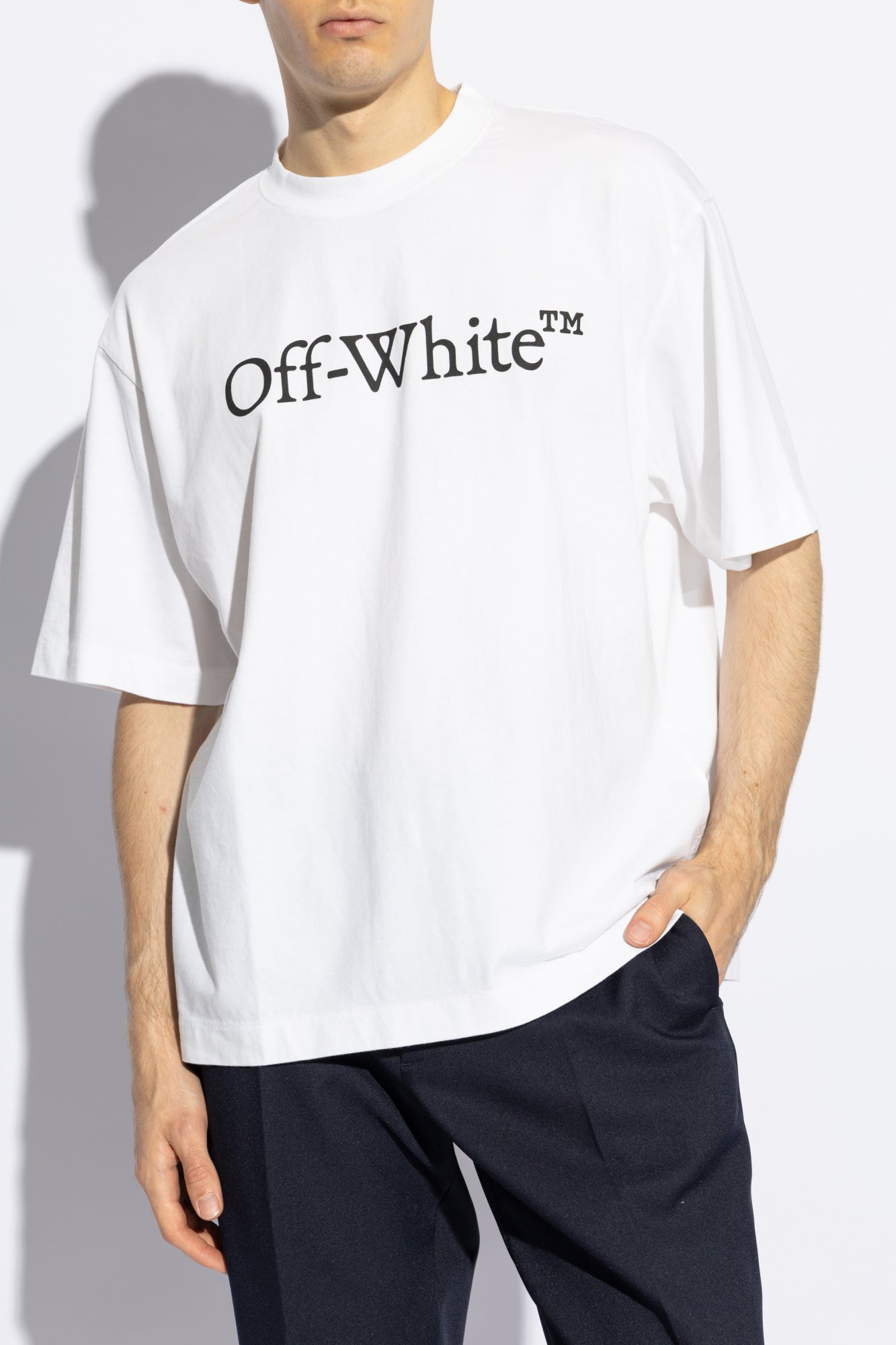 OFF WHITE