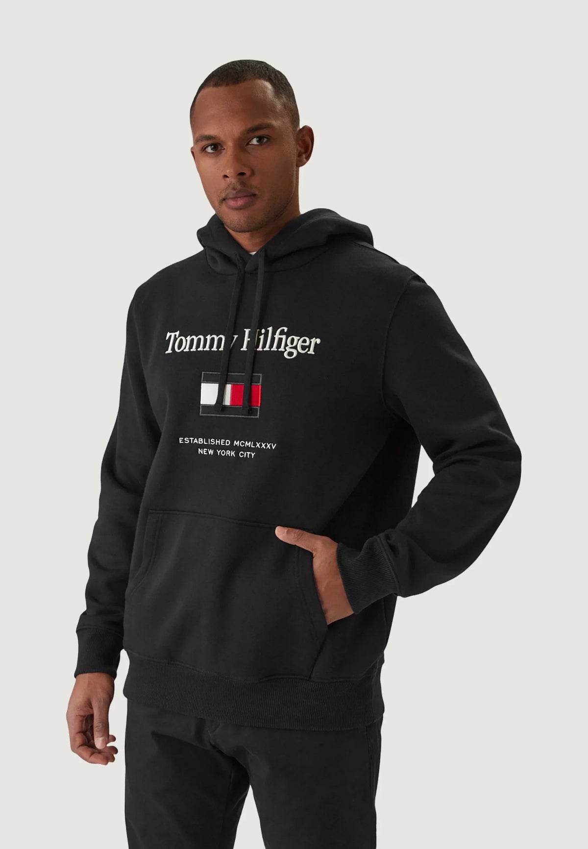 TOMMY HILFIGER